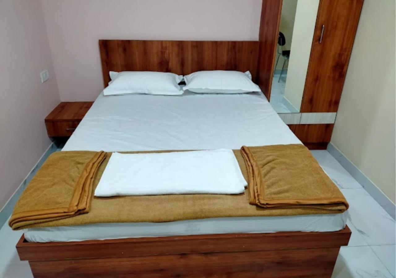Mandara Comforts Hotel Bangalore Exterior foto
